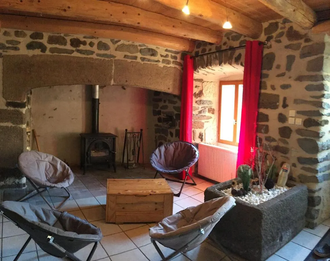 Maison Mouilhade Chaspuzac Holiday home